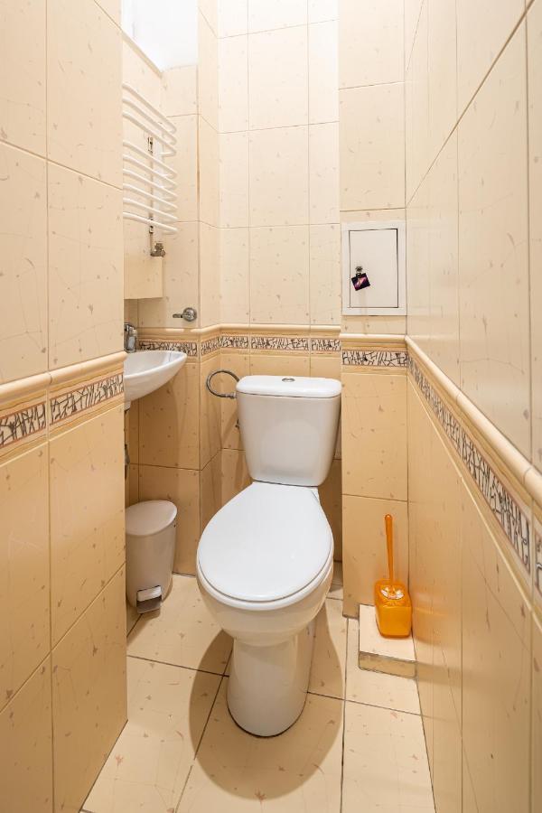 3 Bedrooms Royal Italian Style In An Austrian Building, Parking, Balcony Lviv Buitenkant foto